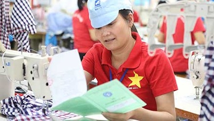 Nghỉ việc nhưng công ty cũ không chốt sổ BHXH, người lao động phải làm gì?