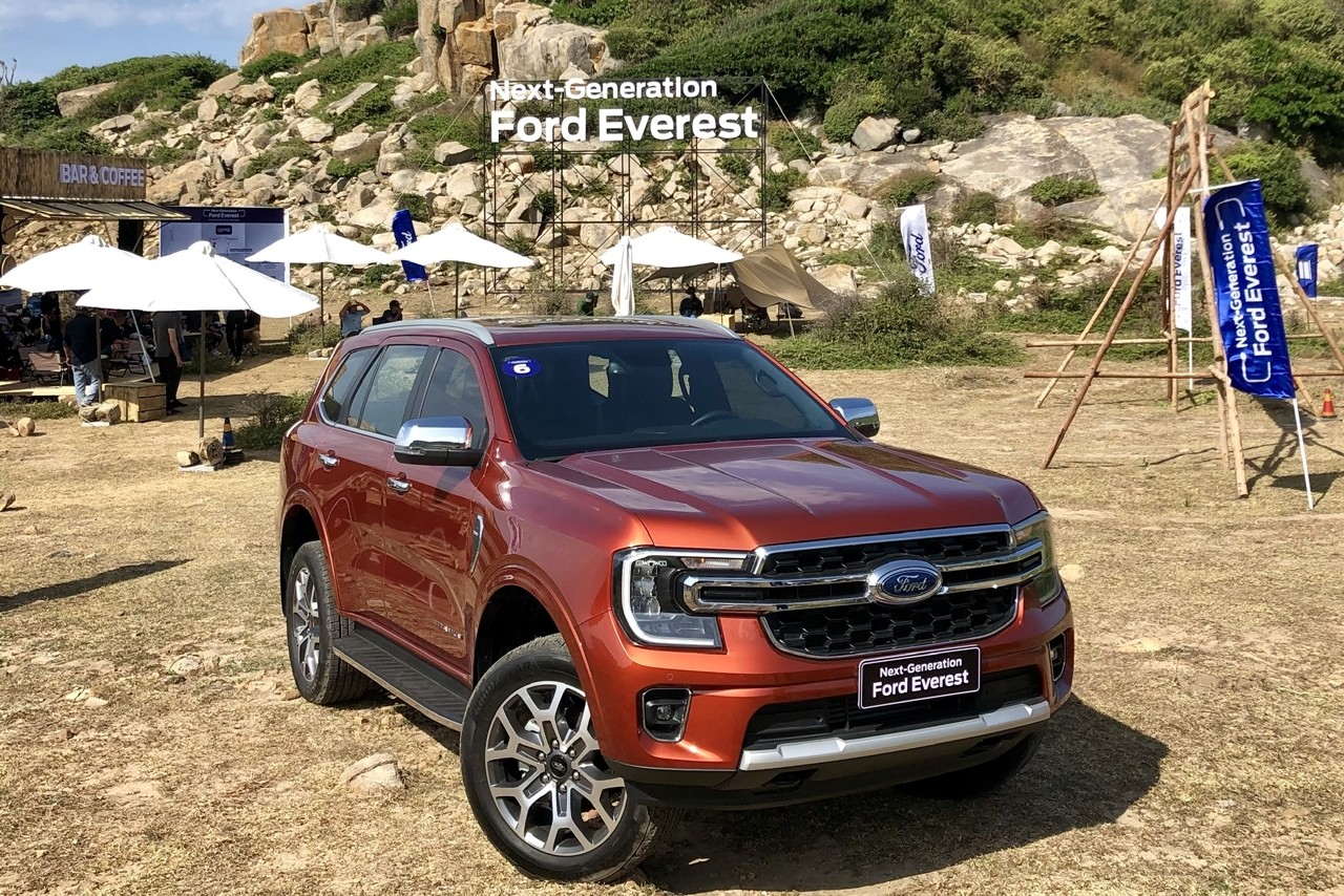 Cảm giác lái Ford Everest 2022 như thế nào?