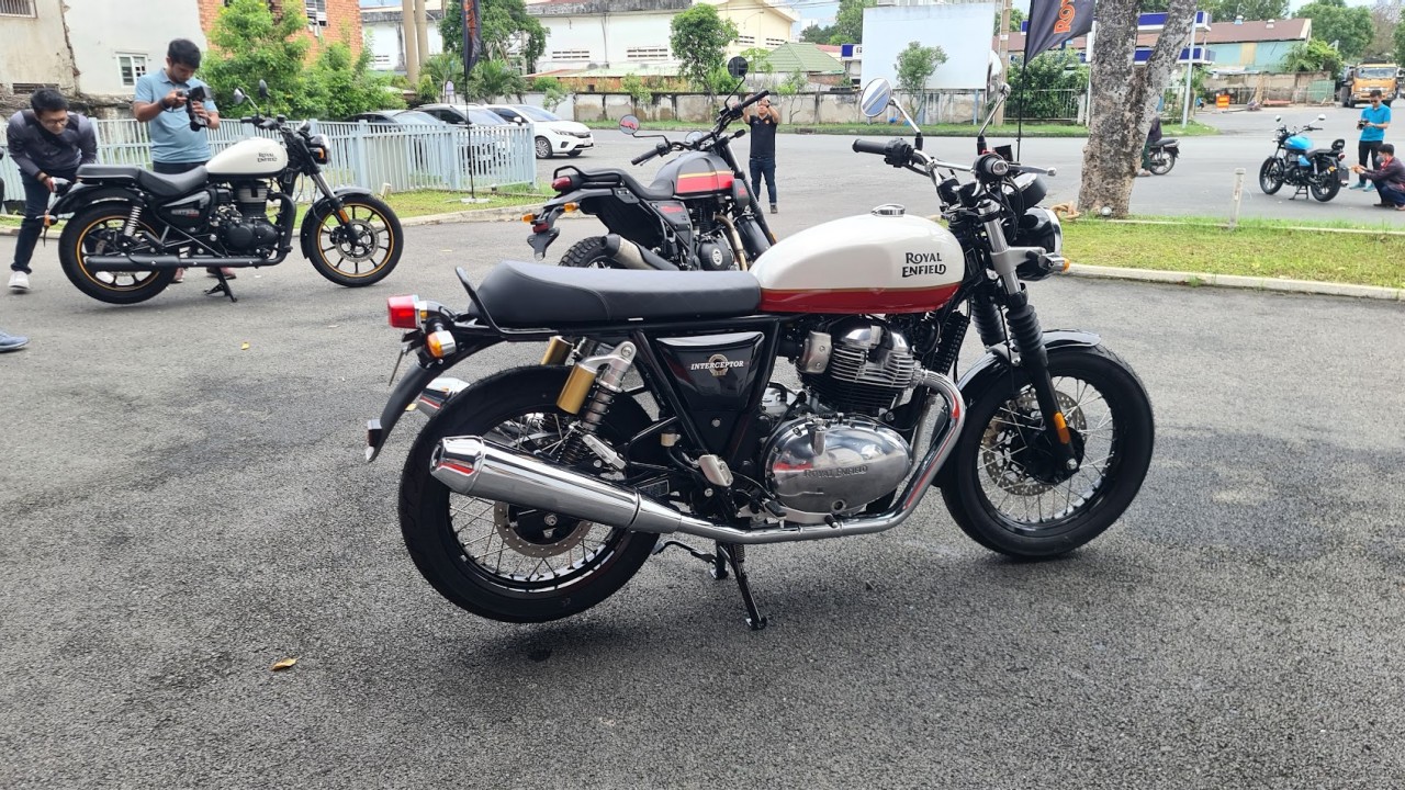 Royal Enfield khai trương showroom mới tại Sài Gòn