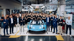 Lamborghini xuất xưởng chiếc Aventador cuối cùng